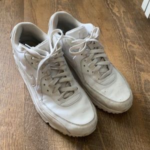 White Nike Air Max
